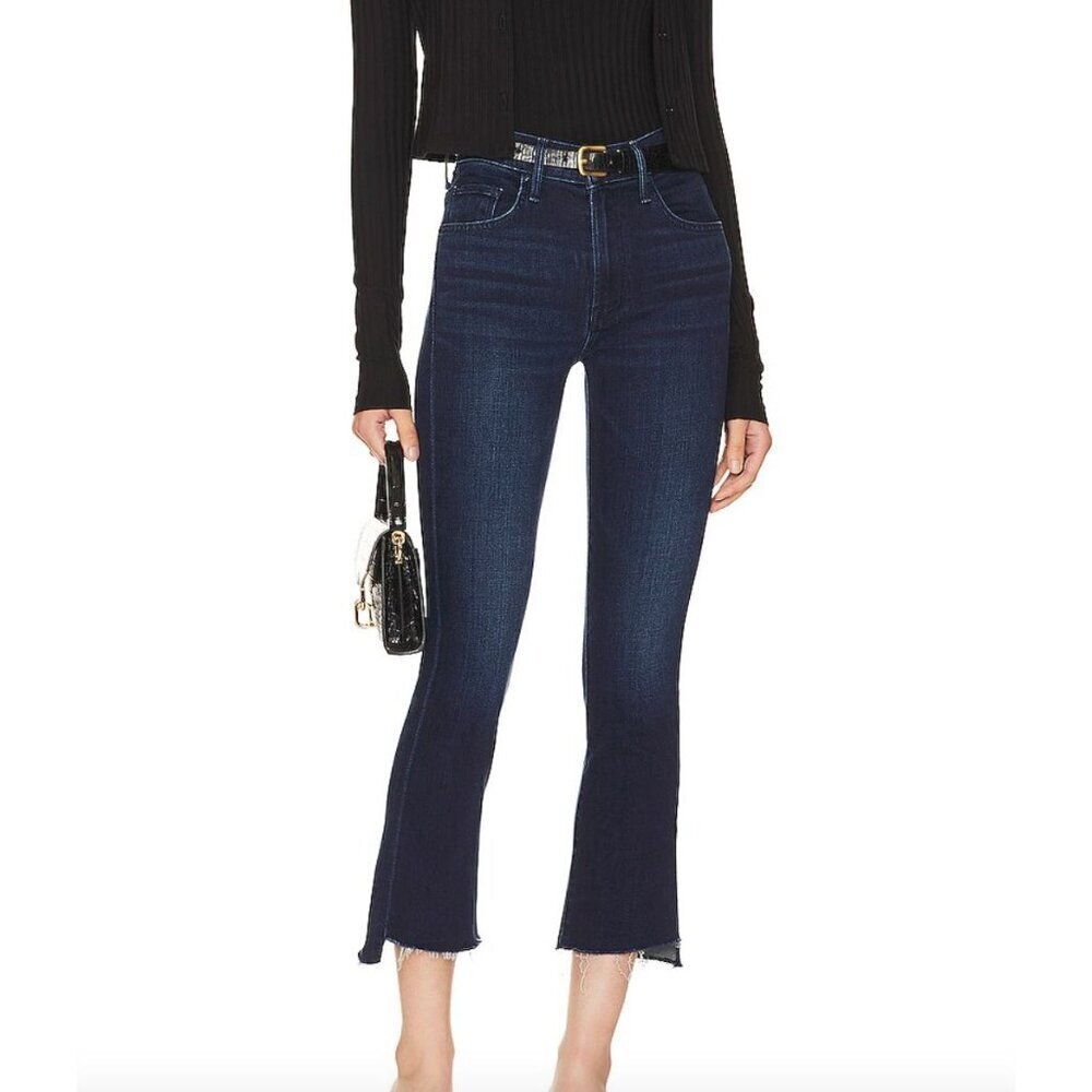 MOTHER The Insider Crop Step Fray Jeans in Movin' On Up Dark Wash Size 26